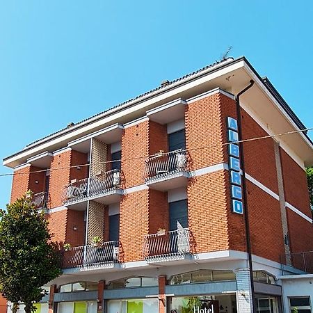 4 Venti Hotel Curtatone ภายนอก รูปภาพ